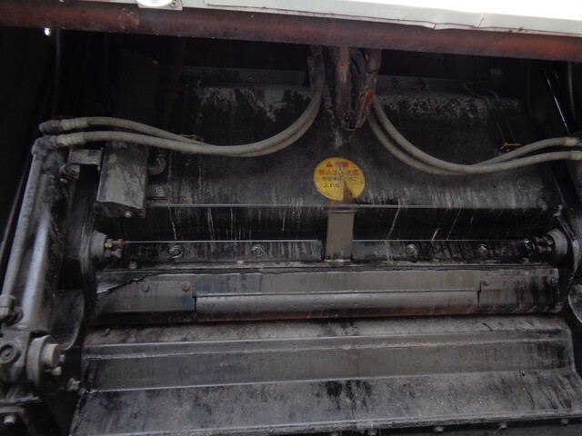 いすゞエルフパッカー車（塵芥車）小型（2t・3t）[写真10]