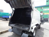 いすゞエルフパッカー車（塵芥車）小型（2t・3t）[写真16]