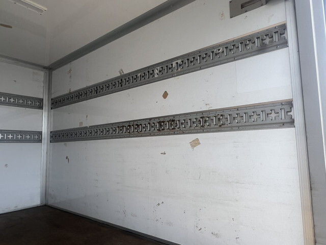 日産アトラスパネルバン小型（2t・3t）[写真12]