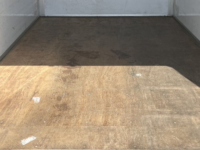 日産アトラスパネルバン小型（2t・3t）[写真15]