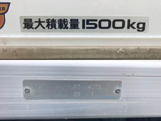 いすゞエルフパネルバン小型（2t・3t）[写真14]
