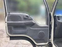 いすゞエルフパネルバン小型（2t・3t）[写真25]