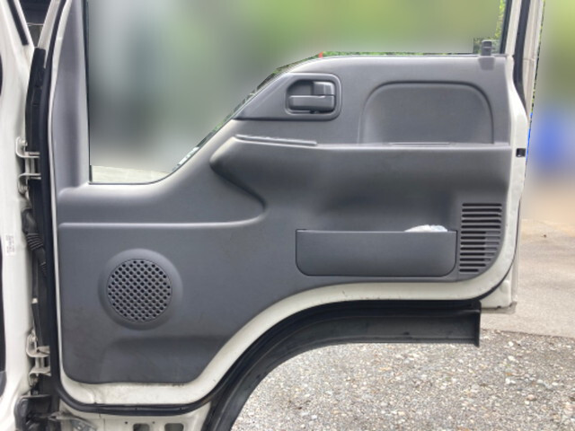 いすゞエルフパネルバン小型（2t・3t）[写真25]