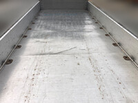 三菱ふそうファイターアルミブロック中型（4t）[写真11]