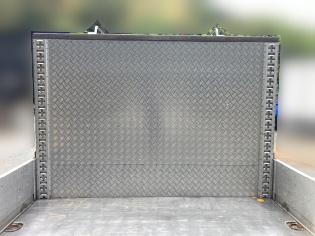 三菱ふそうファイターアルミブロック中型（4t）[写真11]