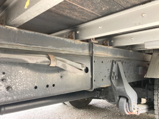 三菱ふそうファイターアルミブロック中型（4t）[写真18]