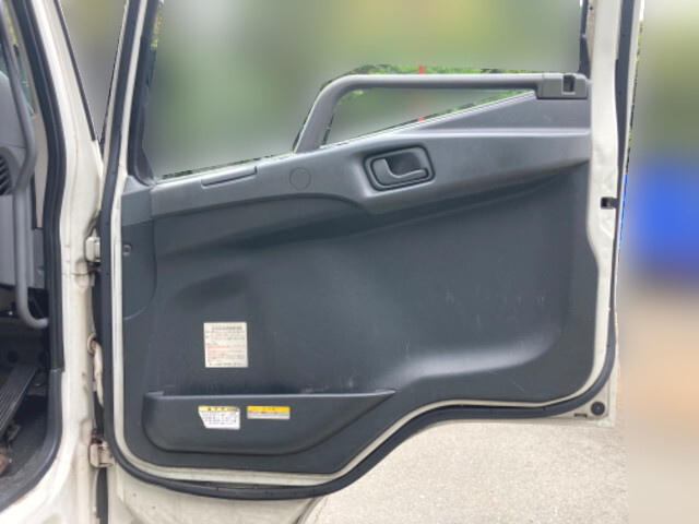 三菱ふそうファイターアルミブロック中型（4t）[写真27]