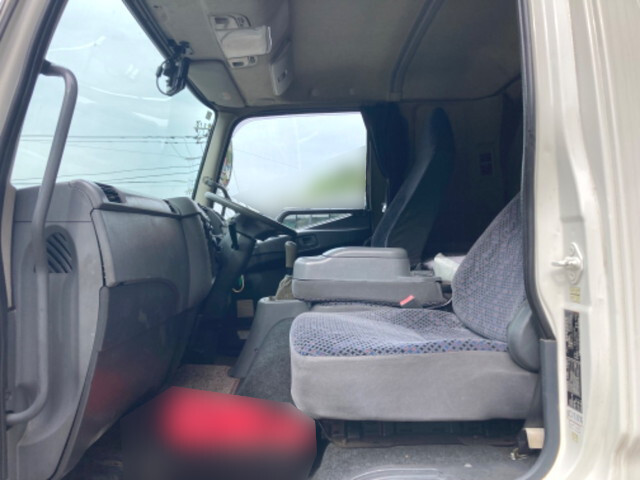 三菱ふそうファイターアルミブロック中型（4t）[写真28]