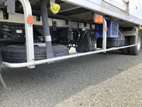 いすゞフォワード冷凍車（冷蔵車）中型（4t）[写真24]
