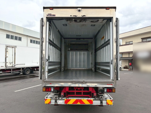 いすゞエルフ冷凍車（冷蔵車）小型（2t・3t）[写真10]