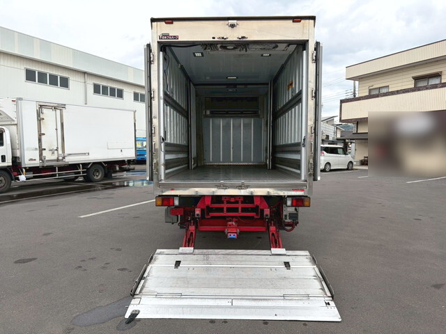 いすゞエルフ冷凍車（冷蔵車）小型（2t・3t）[写真11]
