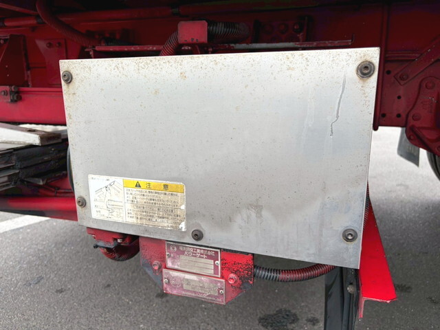 いすゞエルフ冷凍車（冷蔵車）小型（2t・3t）[写真22]