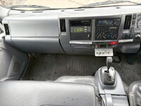 いすゞエルフ冷凍車（冷蔵車）小型（2t・3t）[写真27]