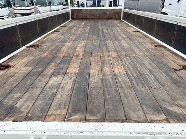 いすゞフォワードクレーン4段中型（4t）[写真10]