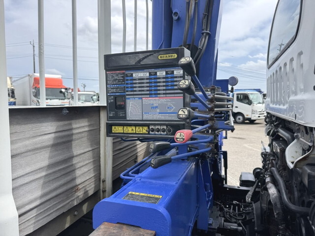 いすゞフォワードクレーン4段中型（4t）[写真19]