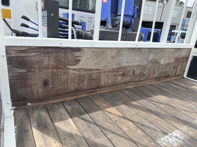 いすゞフォワードクレーン4段中型（4t）[写真21]