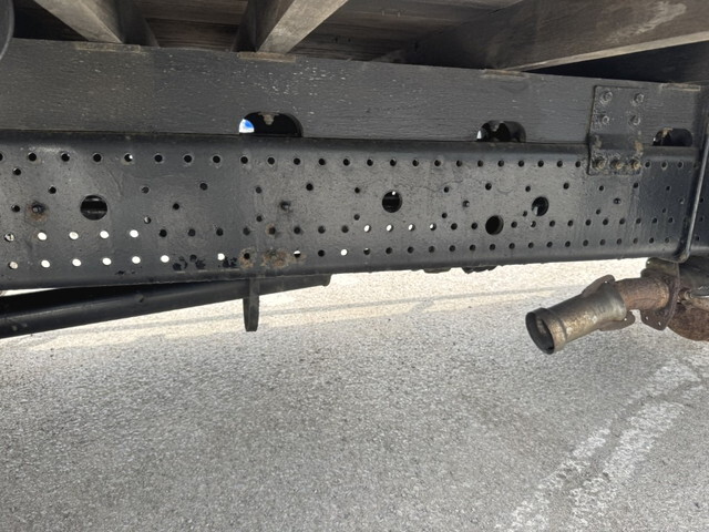 いすゞフォワードクレーン4段中型（4t）[写真25]