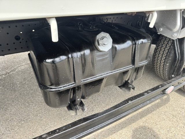 いすゞフォワードクレーン4段中型（4t）[写真27]