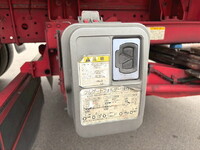 いすゞエルフ冷凍車（冷蔵車）小型（2t・3t）[写真30]