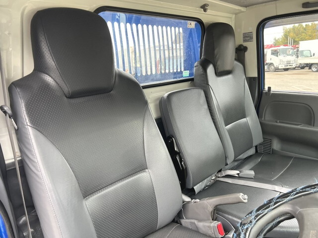 いすゞエルフダンプ小型（2t・3t）[写真26]