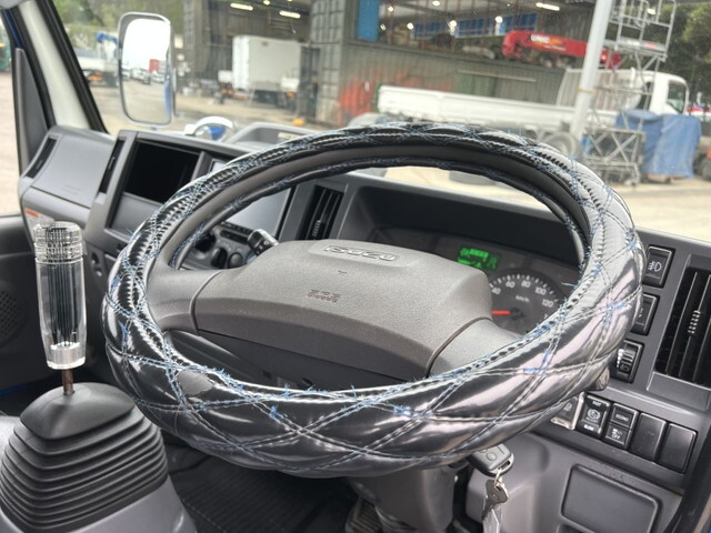 いすゞエルフダンプ小型（2t・3t）[写真27]