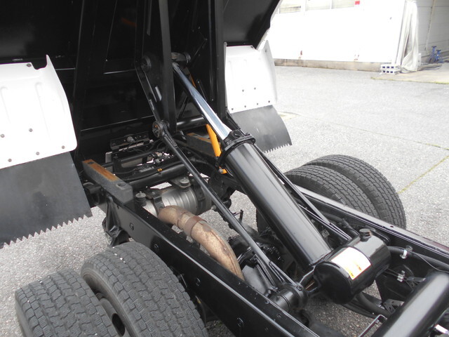 三菱ふそうキャンターダンプ小型（2t・3t）[写真20]