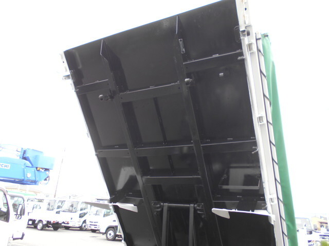 三菱ふそうキャンターダンプ小型（2t・3t）[写真21]