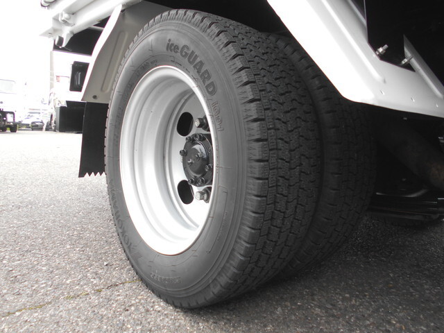 三菱ふそうキャンターダンプ小型（2t・3t）[写真25]