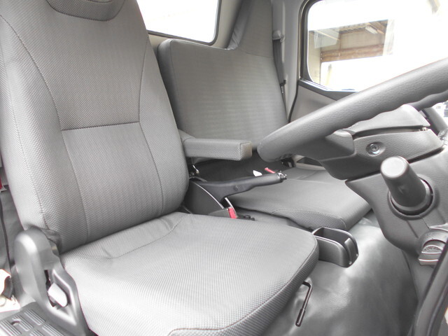 三菱ふそうキャンターダンプ小型（2t・3t）[写真27]