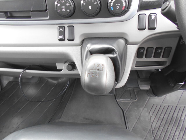 三菱ふそうキャンターダンプ小型（2t・3t）[写真31]