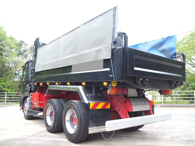 UDトラックスクオンダンプ大型（10t）[写真02]