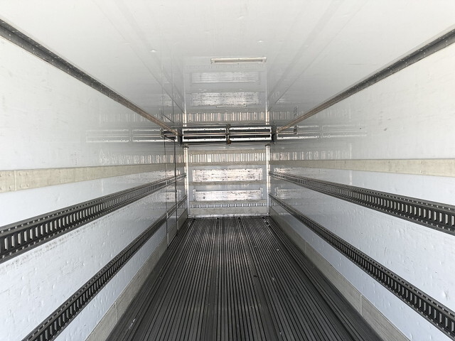 いすゞギガ冷凍車（冷蔵車）大型（10t）[写真10]