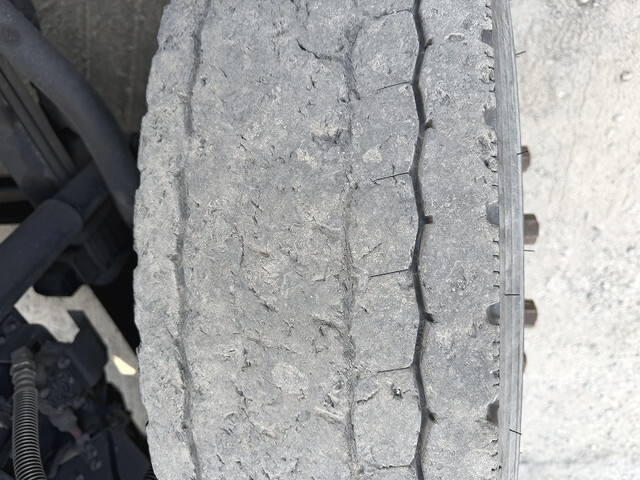 いすゞギガ冷凍車（冷蔵車）大型（10t）[写真20]