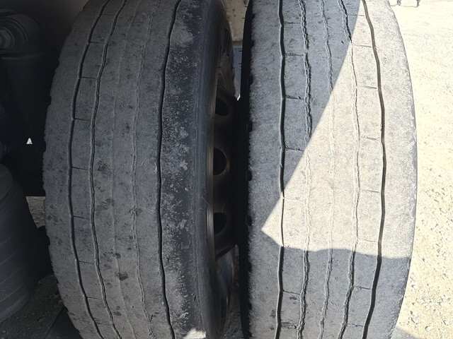 いすゞギガ冷凍車（冷蔵車）大型（10t）[写真21]