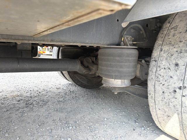 いすゞギガ冷凍車（冷蔵車）大型（10t）[写真24]