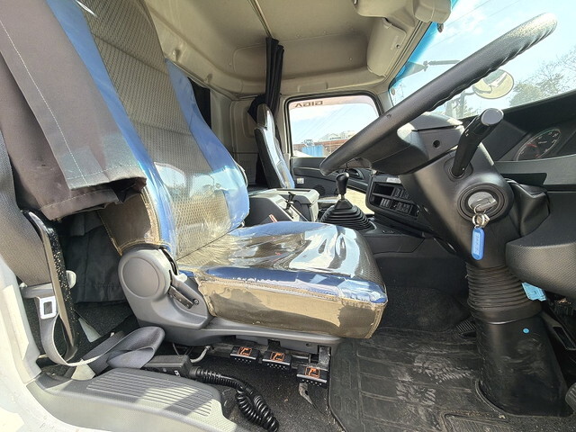 いすゞギガ冷凍車（冷蔵車）大型（10t）[写真31]