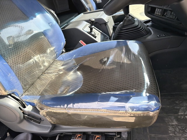 いすゞギガ冷凍車（冷蔵車）大型（10t）[写真32]