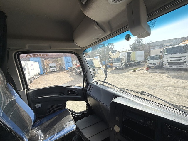 いすゞギガ冷凍車（冷蔵車）大型（10t）[写真38]