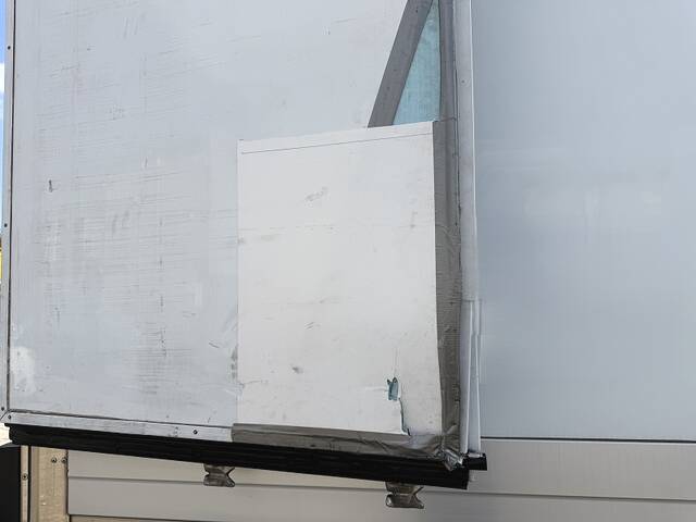 いすゞギガ冷凍車（冷蔵車）大型（10t）[写真40]