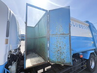 いすゞフォワードパッカー車（塵芥車）増トン（6t・8t）[写真25]