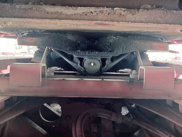 三菱ふそうスーパーグレート平床式トレーラー大型（10t）[写真16]