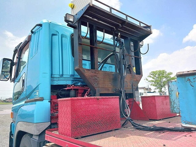 三菱ふそうスーパーグレート平床式トレーラー大型（10t）[写真17]