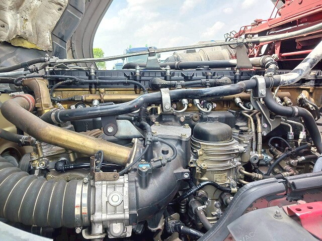 三菱ふそうスーパーグレート平床式トレーラー大型（10t）[写真19]