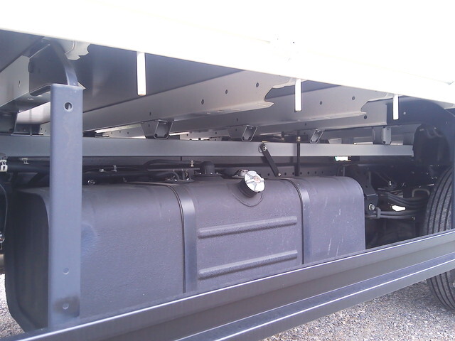 日野デュトロ平ボディ小型（2t・3t）[写真14]