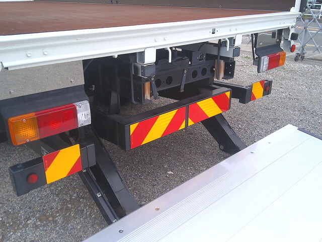 日野デュトロ平ボディ小型（2t・3t）[写真27]