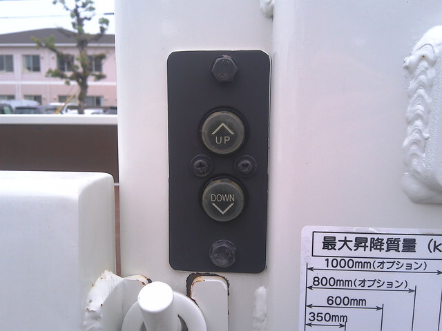 日野デュトロ平ボディ小型（2t・3t）[写真18]