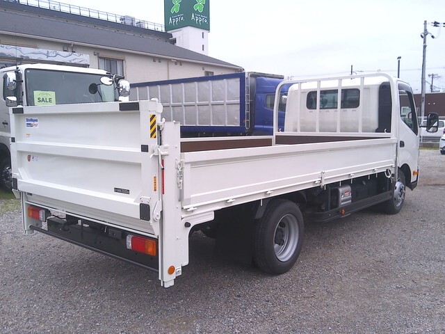 日野デュトロ平ボディ小型（2t・3t）[写真04]