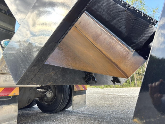 日野プロフィアダンプ大型（10t）[写真15]