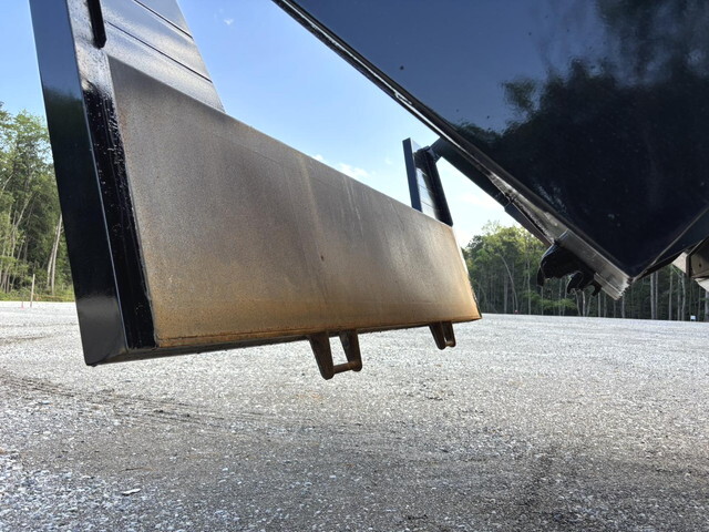 日野プロフィアダンプ大型（10t）[写真16]