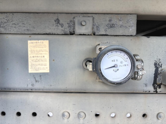 日野プロフィアダンプ大型（10t）[写真25]